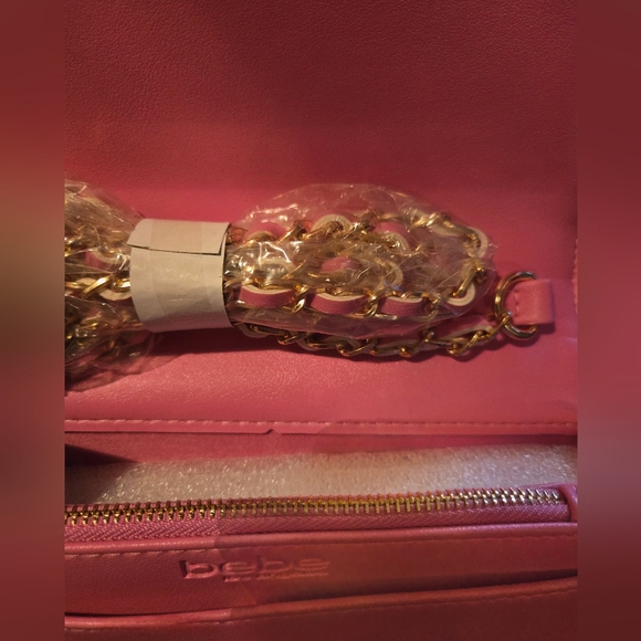 Bebe Sofia Bubble Gum Quilted Crossbody -NWT - Picture 6 of 7